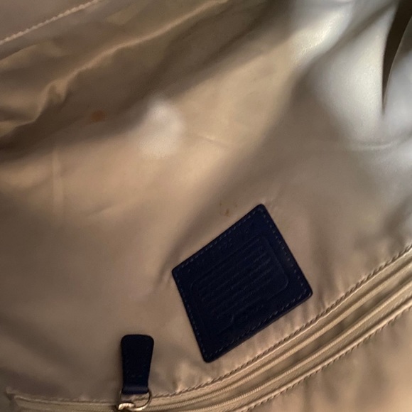 Blue large size just need to wipe it off good condition - Picture 3 of 4